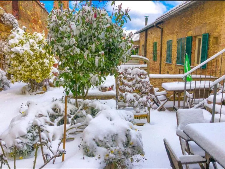 La Dimora Nel Corso Hotel Montepulciano Stazione 0*,